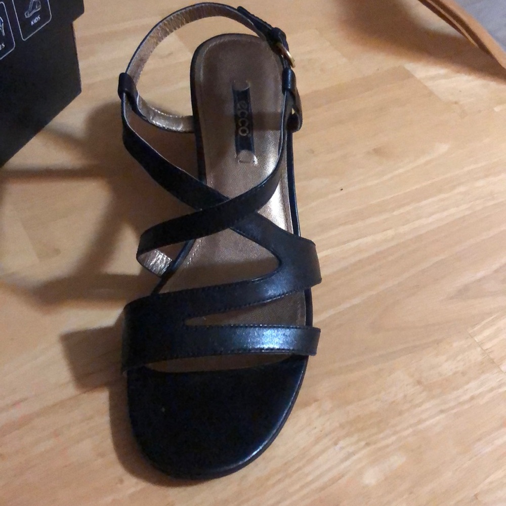 Black strappy wedges - Picture 5 of 7